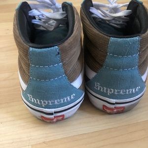 Vans x Supreme Corduroy (size 10.5)